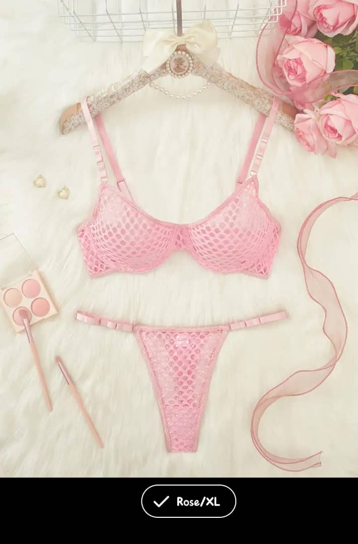 Lingerie Incontournable : Confort et Séduction